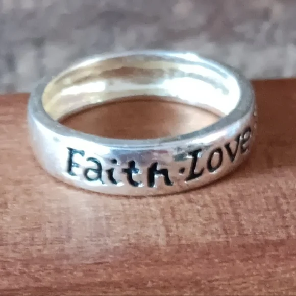 925 FAS Thai Silver Faith Love Hope Inscribed Band - Picture 2 of 7